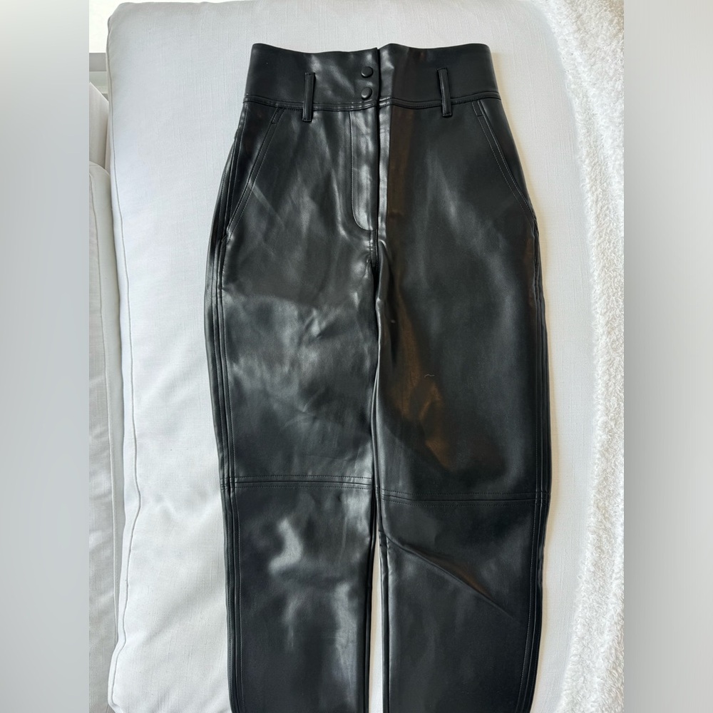 Aritzia wilfred vegan leather pants